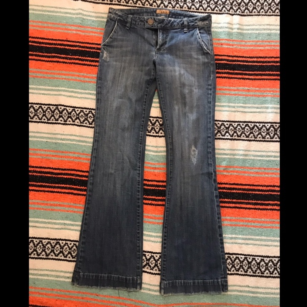 Old school, flared jeans 😍